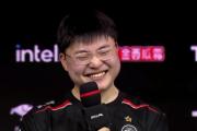  Uzi迎来十赛季高光表现，曼联球迷沸腾！