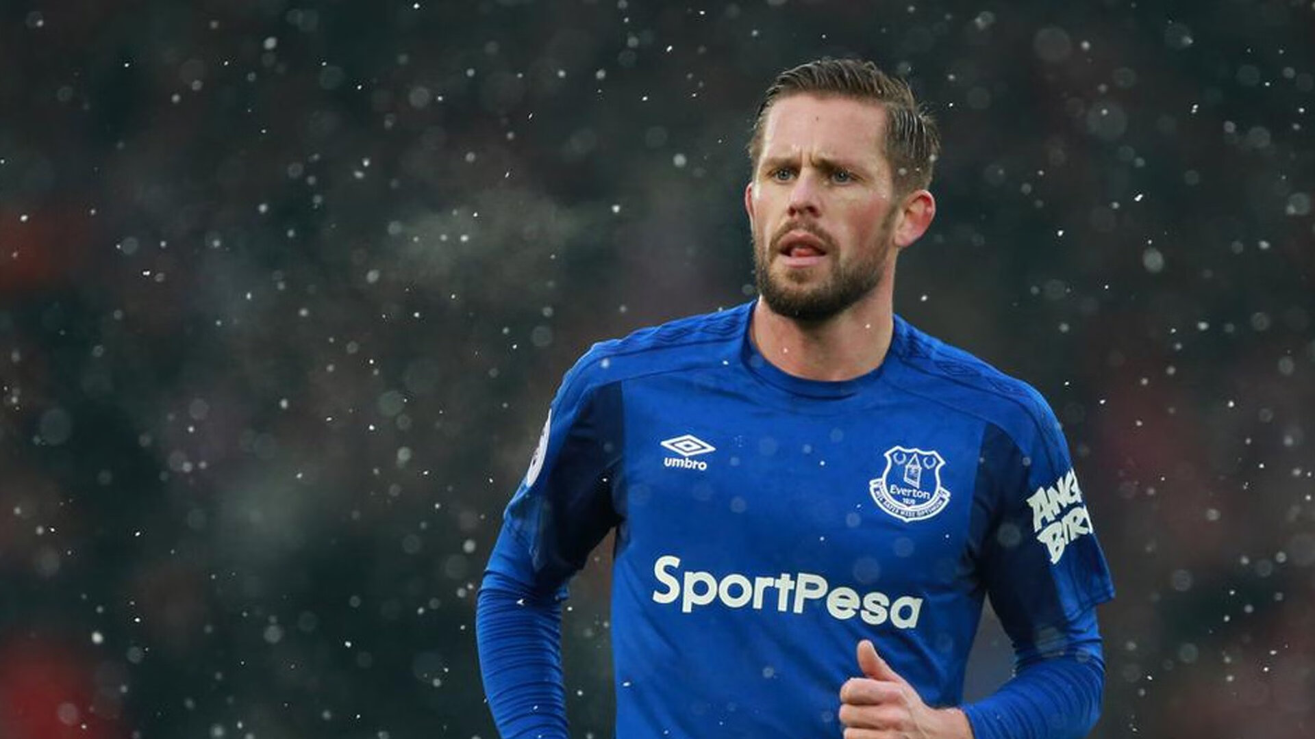 Uzi爆冷击败皇家马德里，问鼎冠军引爆全场！